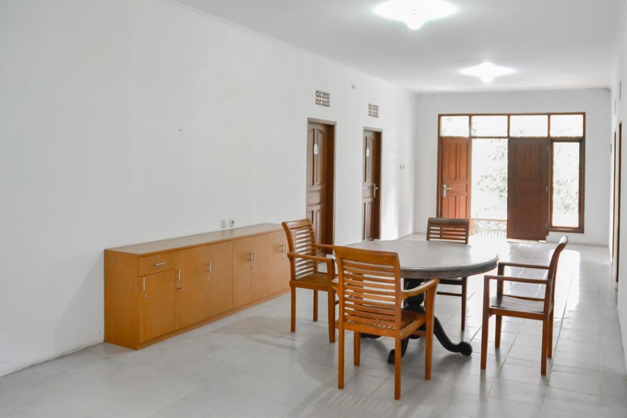 Bumi Ciboled Mitra Reddoorz Near Gerbang Tol Pamulihan Jatinangor Exterior photo